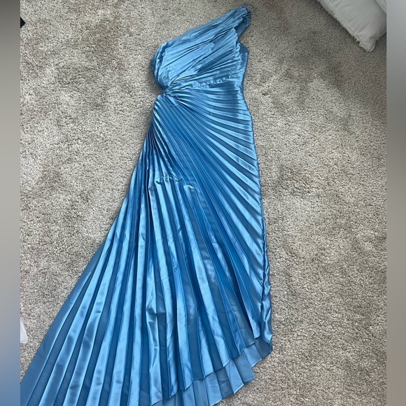 SALE Modern Day Glam One Shoulder Asymmetrical Blue Maxi Dress Vici - Picture 8 of 10